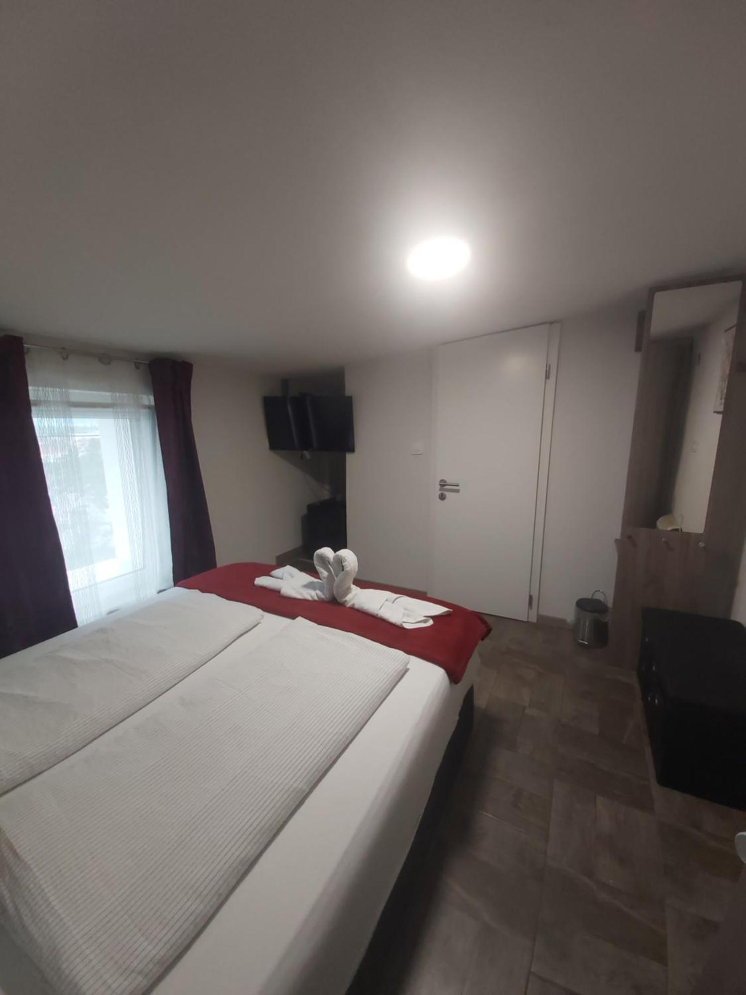 Panda Rooms Maribor Kültér fotó