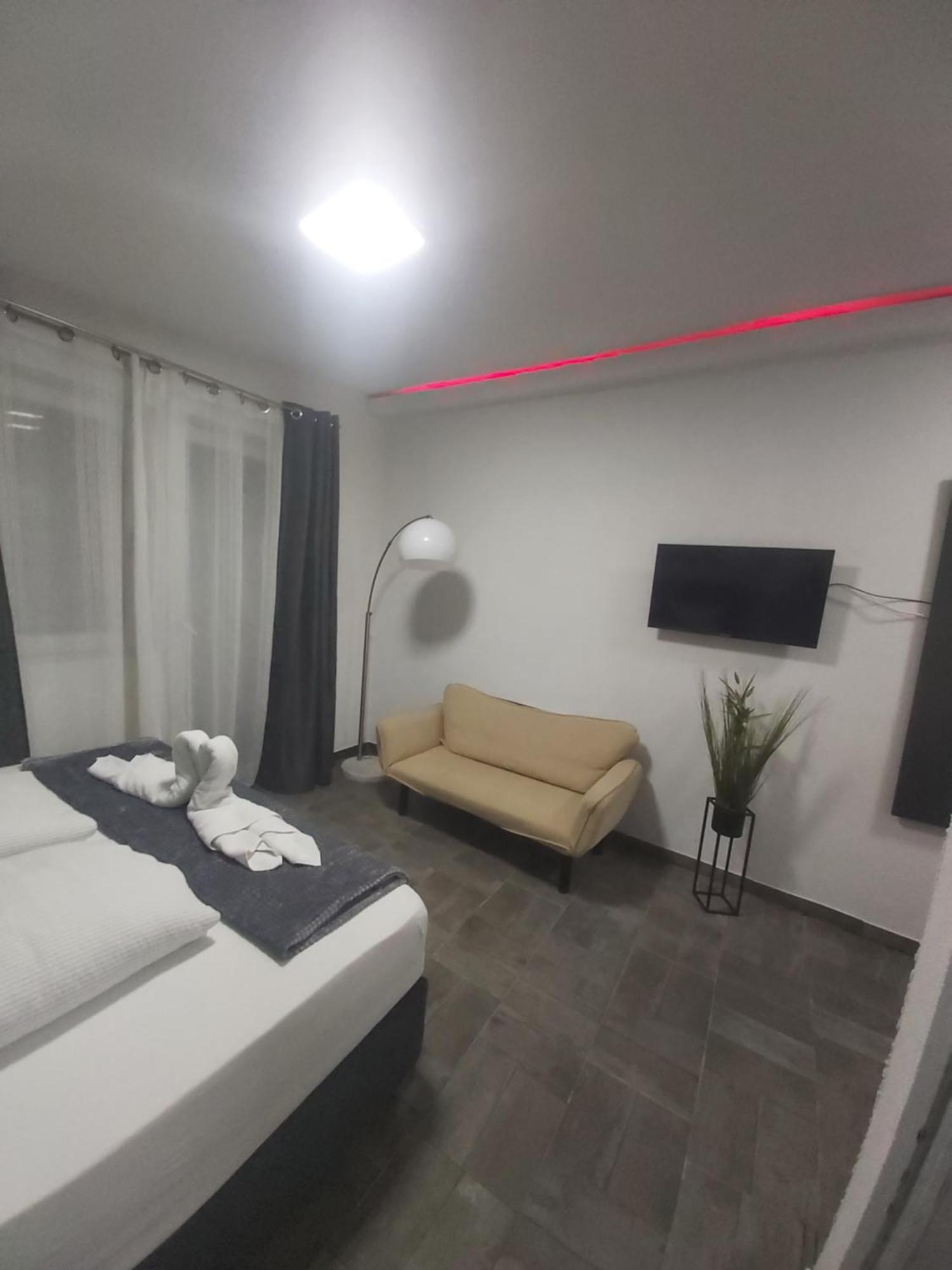 Panda Rooms Maribor Kültér fotó