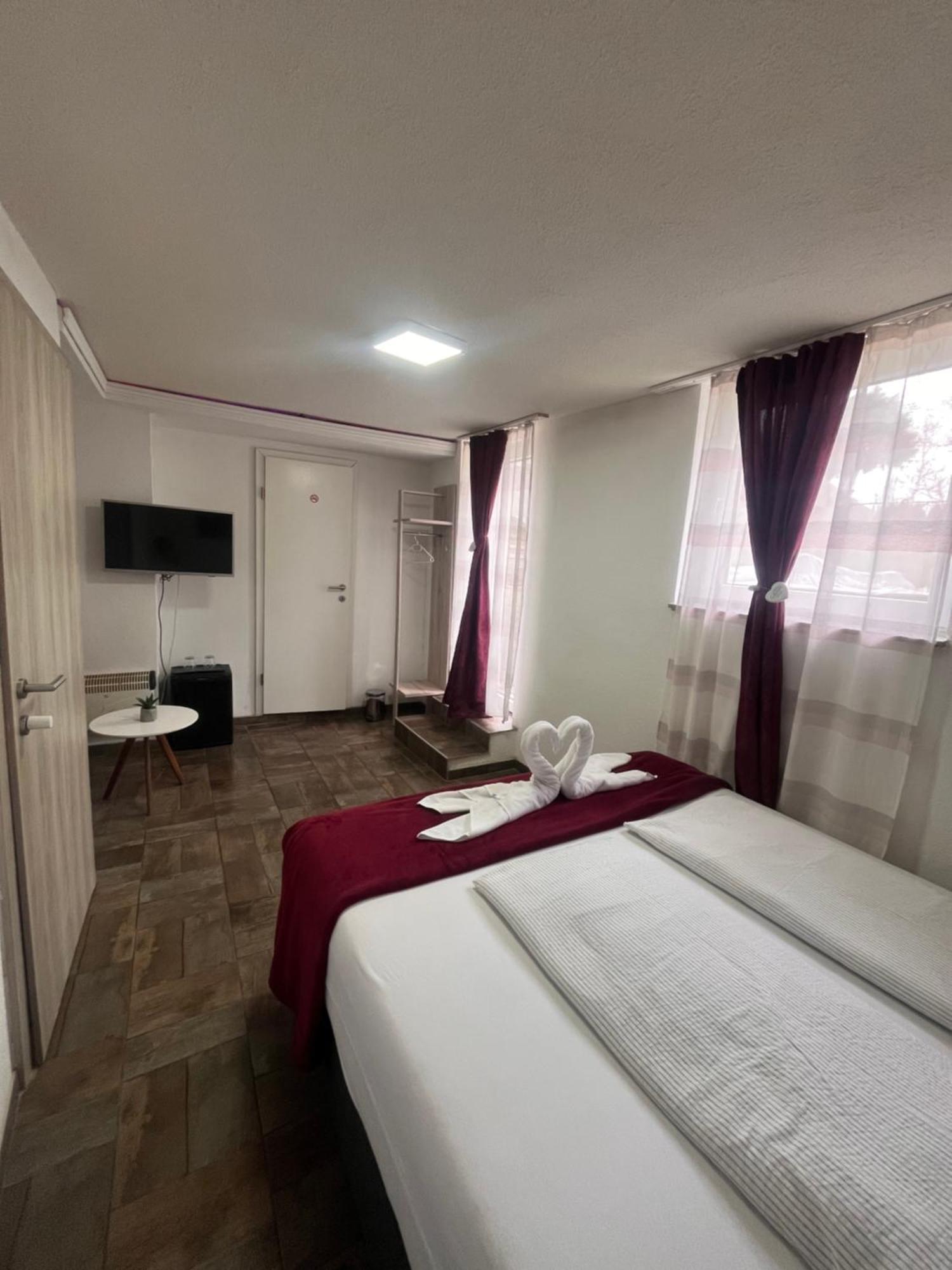 Panda Rooms Maribor Kültér fotó